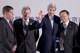 Boston Mayor Martin J. Walsh and Secretary of State John F. Kerry meet with Chinese representatives