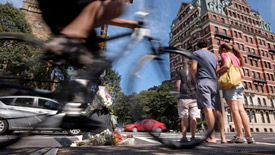 Bike riders commute around Boston