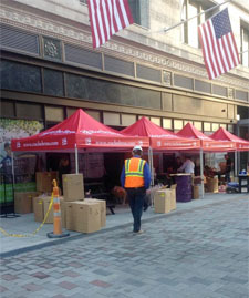 Roche Bros. farmers market in downtown crossing